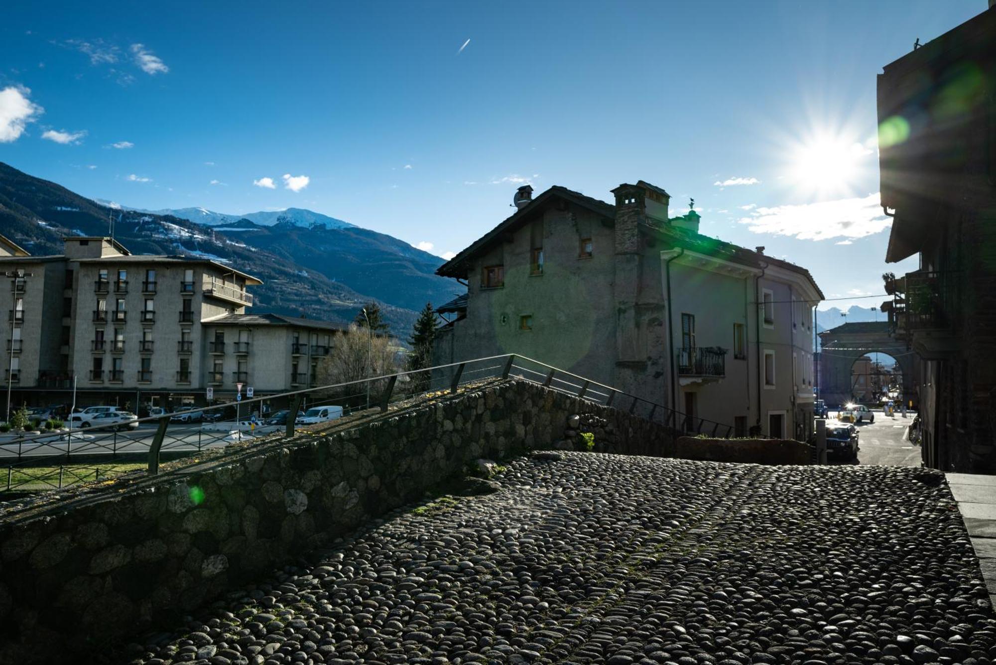 Alpine Apartment Aosta Eksteriør billede