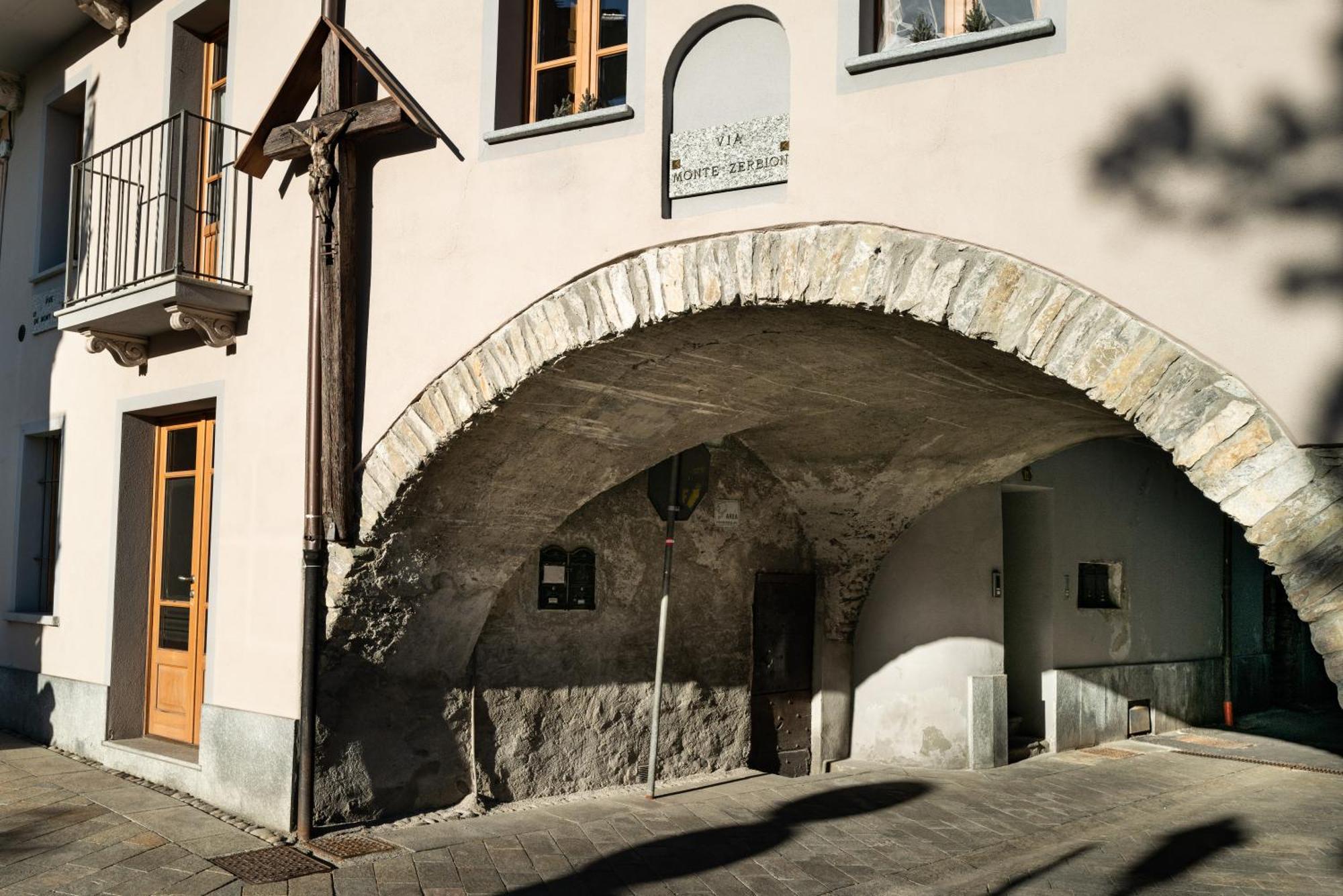 Alpine Apartment Aosta Eksteriør billede