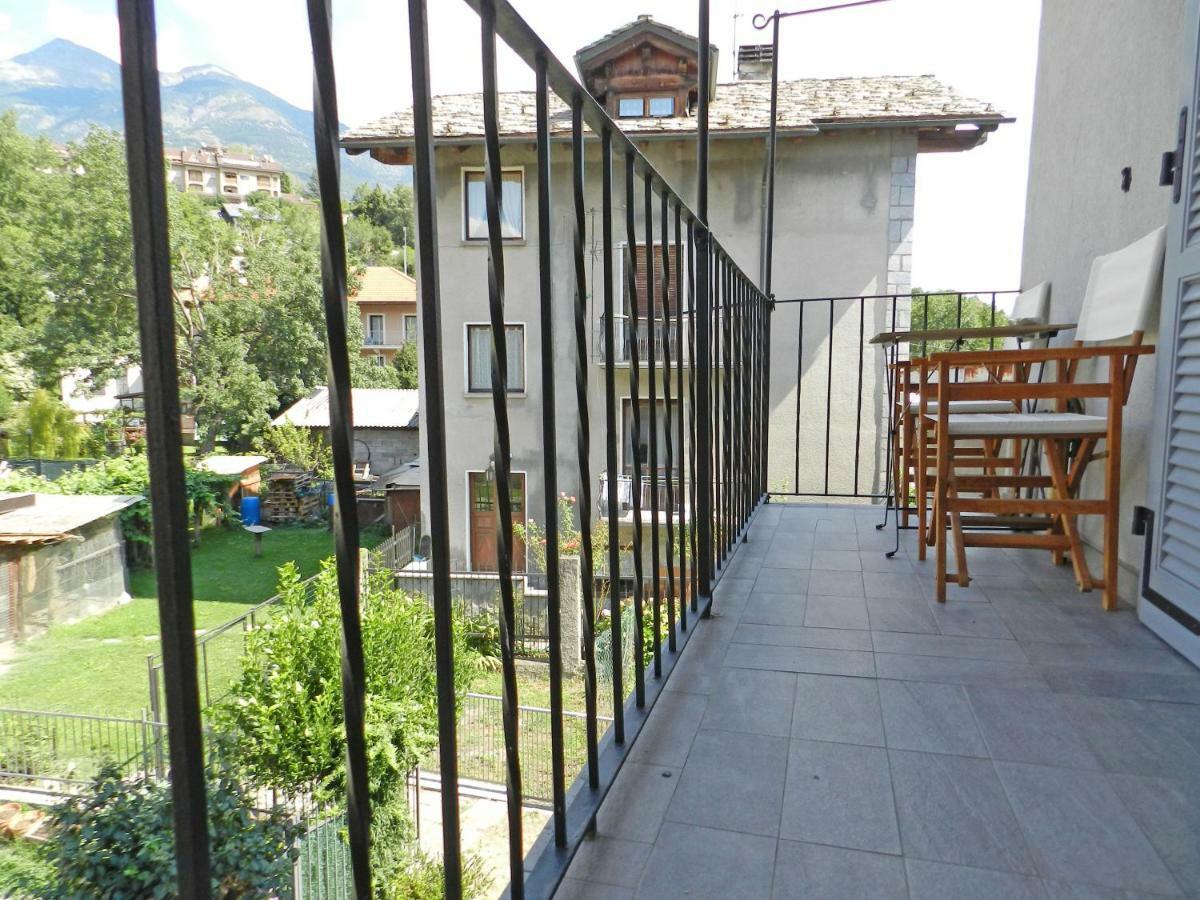 Alpine Apartment Aosta Eksteriør billede